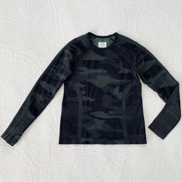 Athleta Girl Power Up Seamless Camo Top - Picture 4 of 7